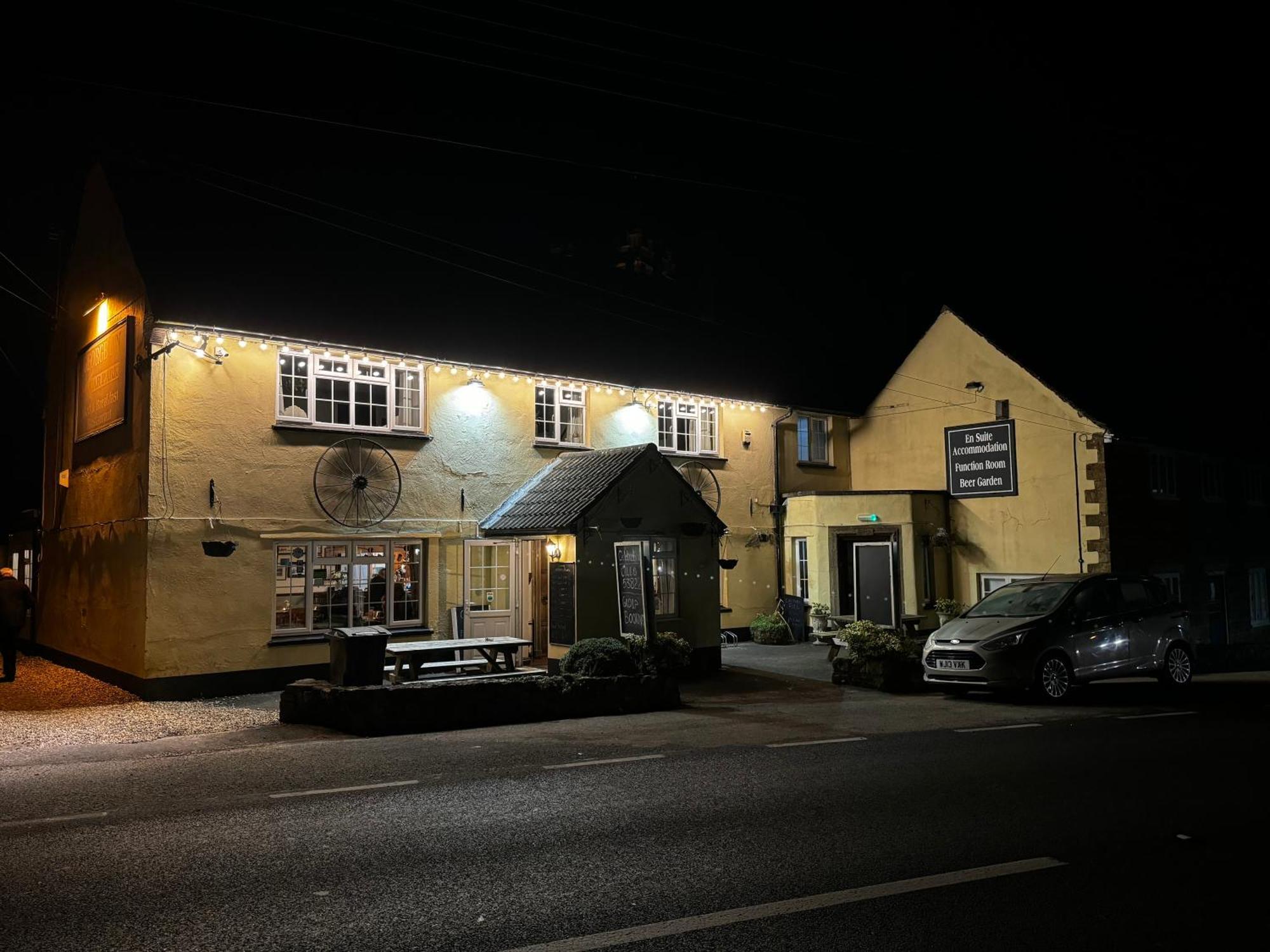 Bed and Breakfast The George At Donyatt à Ilminster Extérieur photo